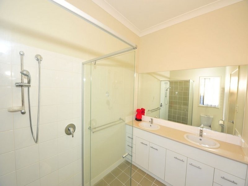 17 Pelagian Street, Augustine Heights QLD 4300