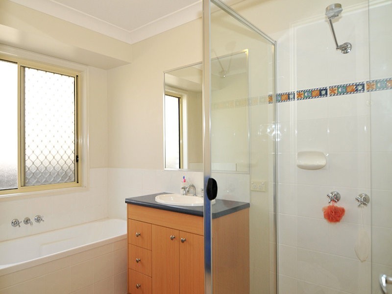 19 Bounty Street, Springfield Lakes QLD 4300