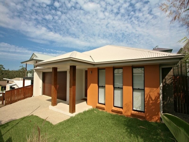 15 Waratah Crescent, Springfield Lakes QLD 4300