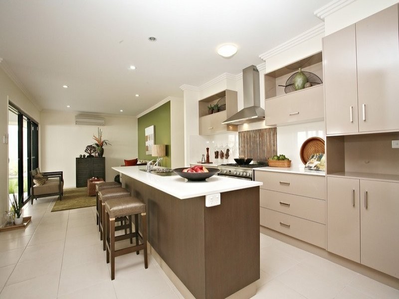 15 Waratah Crescent, Springfield Lakes QLD 4300