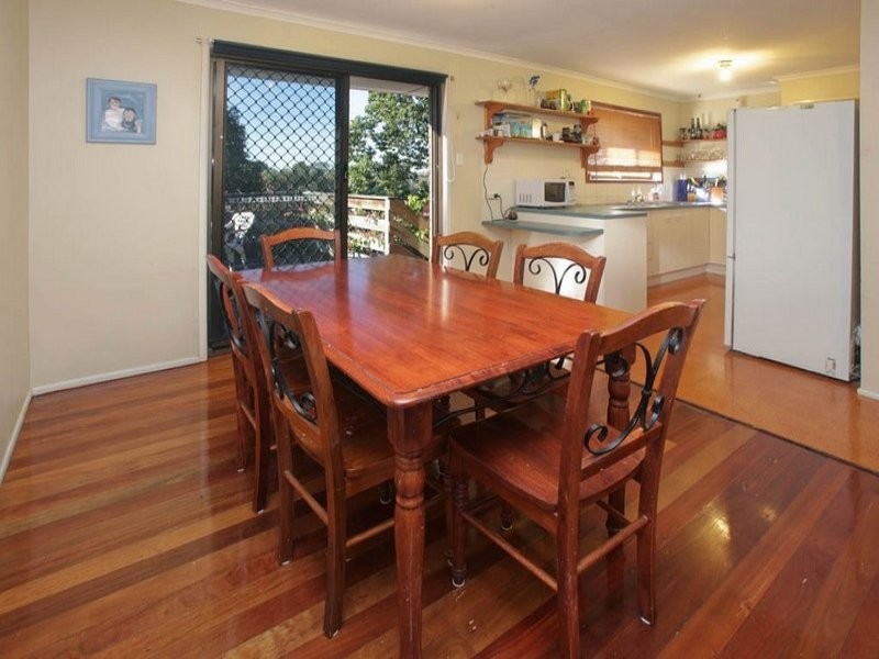 25 Lorraine Street, Camira QLD 4300