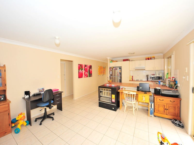 36 Berkshire Place, Springfield Lakes QLD 4300