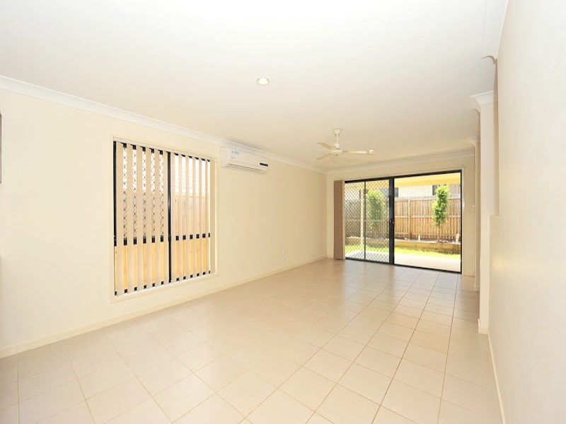 42 Carnarvon Ave, Springfield Lakes QLD 4300