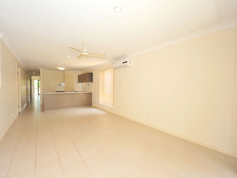 42 Carnarvon Ave, Springfield Lakes QLD 4300