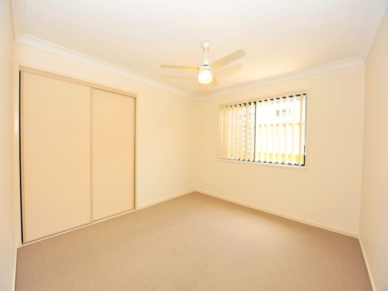 42 Carnarvon Ave, Springfield Lakes QLD 4300