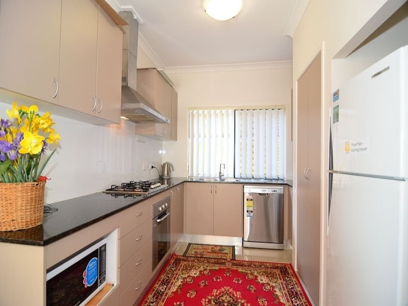 28 Hyde Ave, Springfield Lakes QLD 4300