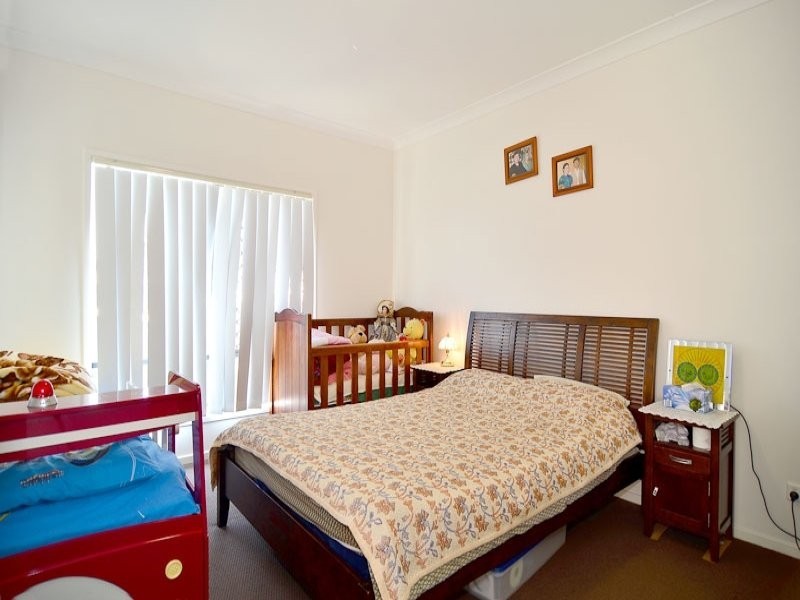28 Hyde Ave, Springfield Lakes QLD 4300