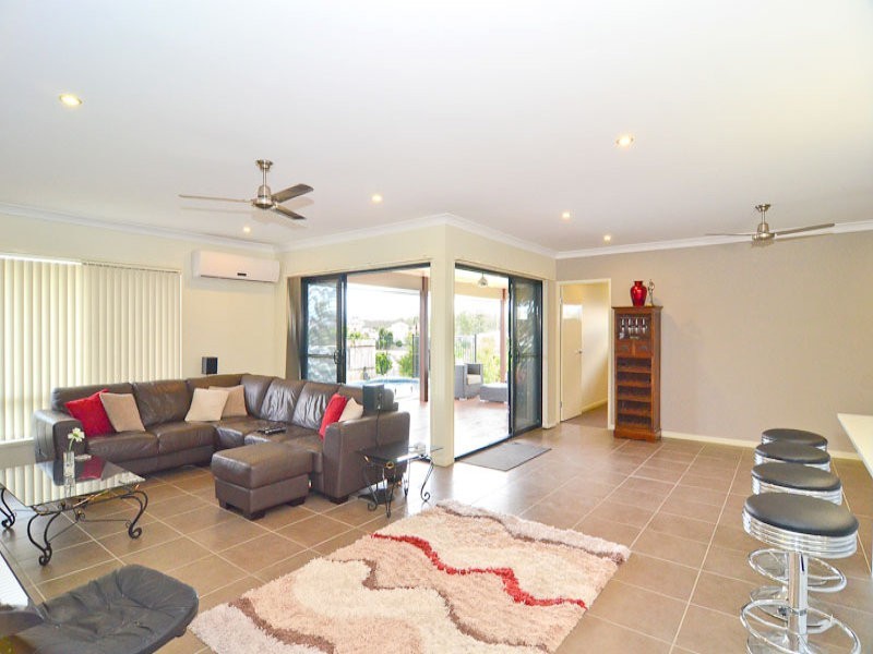 55 Summit Drive, Springfield Lakes QLD 4300