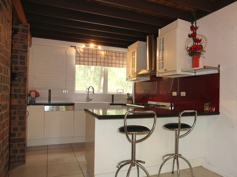 6 Stanley Court, Camira QLD 4300
