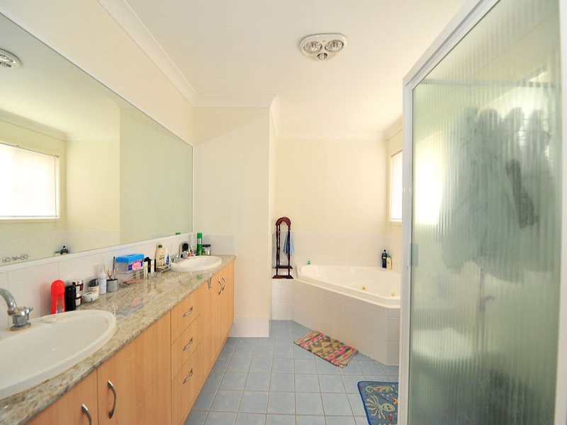 19 Amadeus Circuit, Springfield Lakes QLD 4300