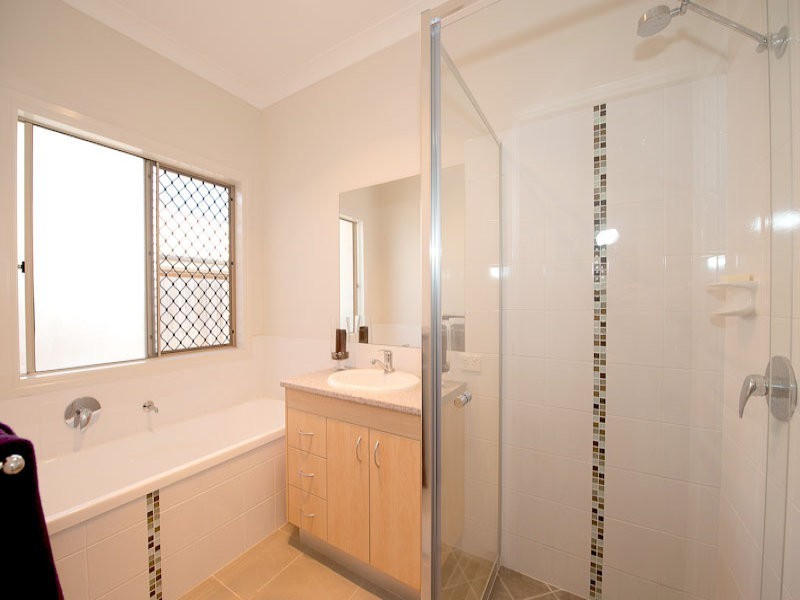 21 Grand Canyon Drive, Springfield Lakes QLD 4300