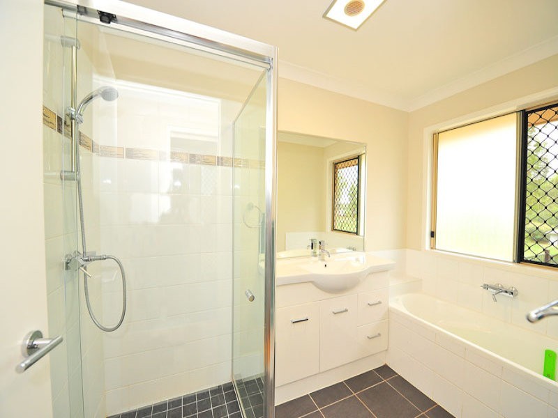 10 Waugh Court, New Beith QLD 4124