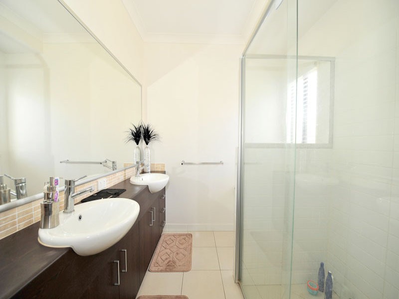 96 Grande Avenue, Springfield Lakes QLD 4300