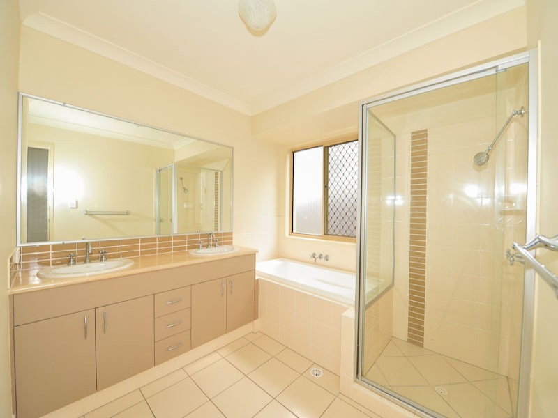 15 Mahogany Rise, Brookwater QLD 4300