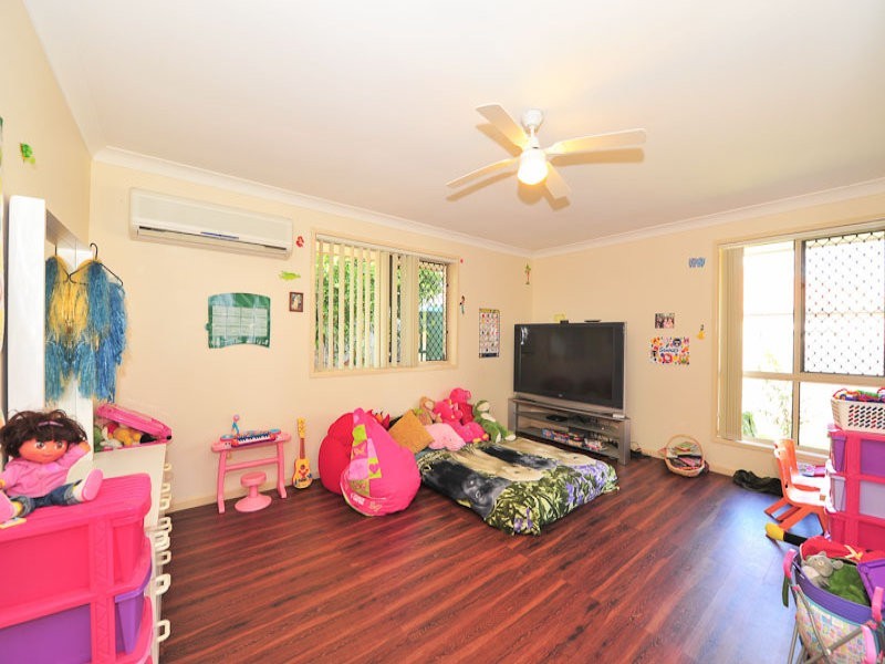 94 James Josey Avenue, Springfield Lakes QLD 4300