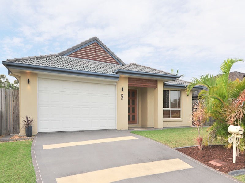 5 Emerson Close, Springfield Lakes QLD 4300