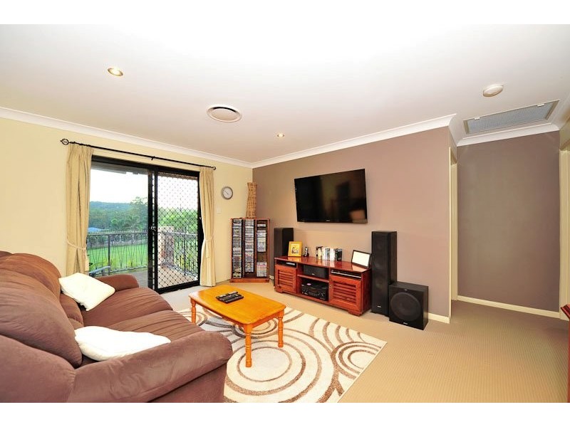 1 Cockatiel Court, Greenbank QLD 4124