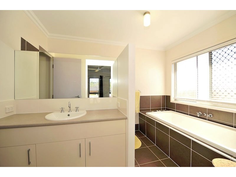 48 Burns Circuit, Augustine Heights QLD 4300