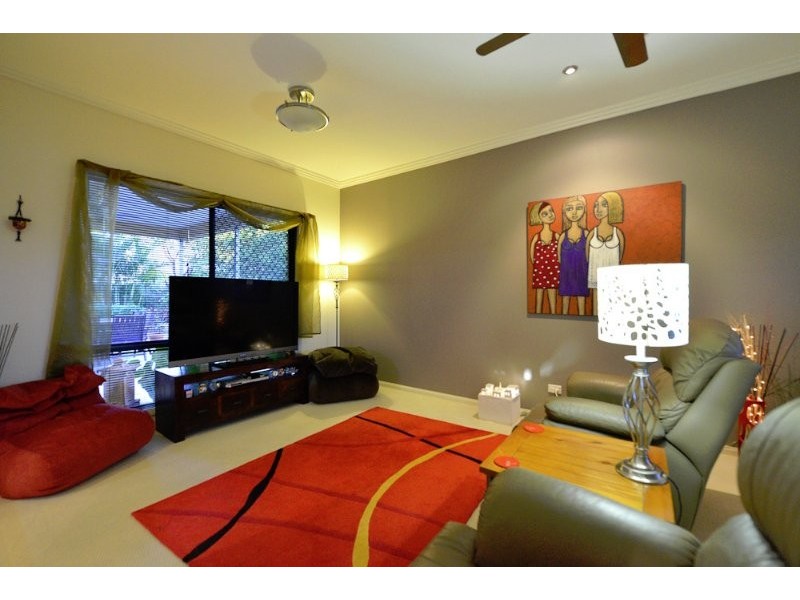 18 Venison Crescent, Springfield Lakes QLD 4300