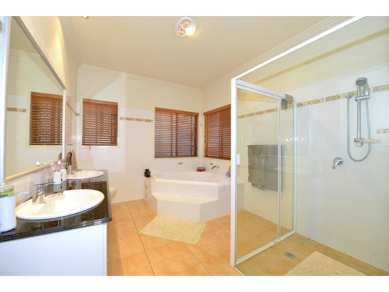 18 Venison Crescent, Springfield Lakes QLD 4300