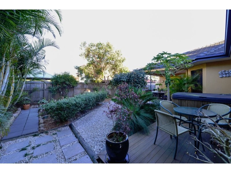 18 Venison Crescent, Springfield Lakes QLD 4300