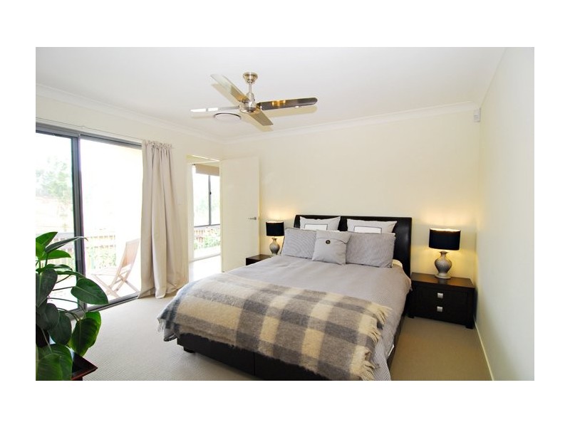 5 Hyde Avenue, Springfield Lakes QLD 4300