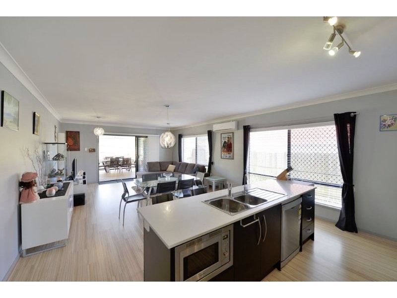 22 Daisy Street, Springfield Lakes QLD 4300