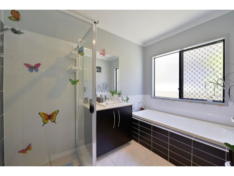 22 Daisy Street, Springfield Lakes QLD 4300