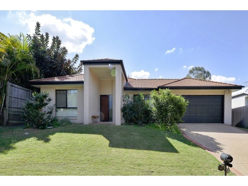 4 Burlington Terrace, Springfield Lakes QLD 4300