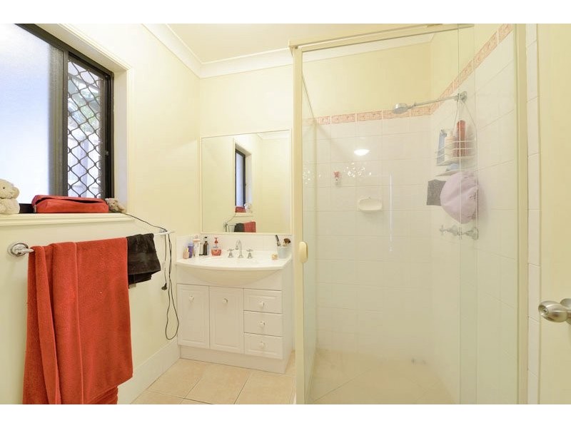 4 Burlington Terrace, Springfield Lakes QLD 4300