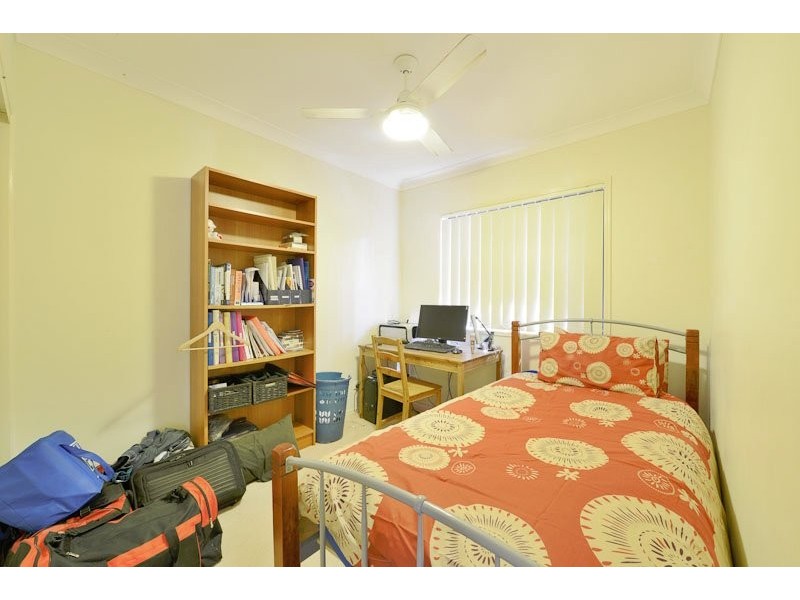 4 Burlington Terrace, Springfield Lakes QLD 4300