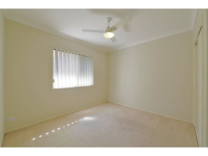 4 Burlington Terrace, Springfield Lakes QLD 4300