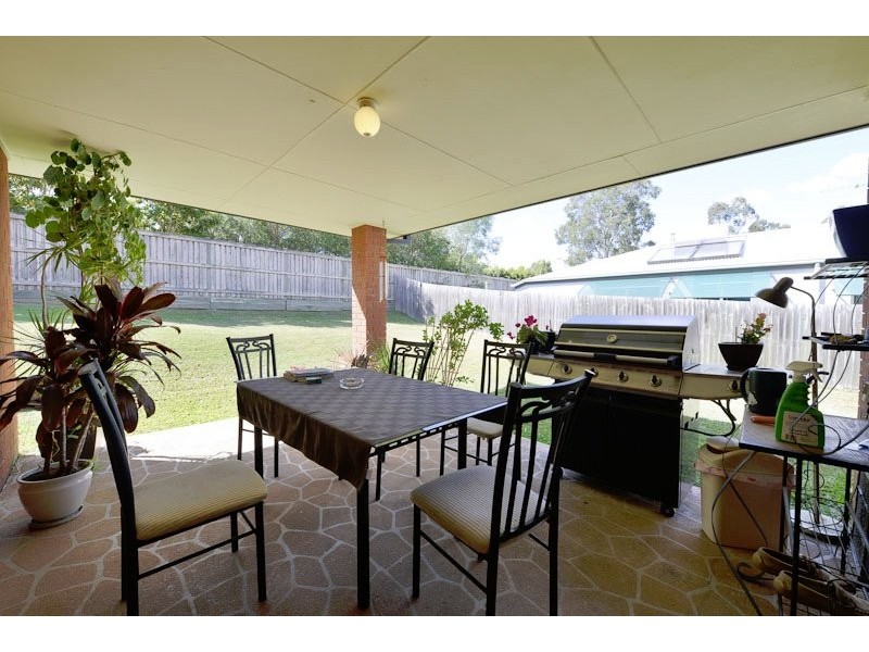 4 Burlington Terrace, Springfield Lakes QLD 4300