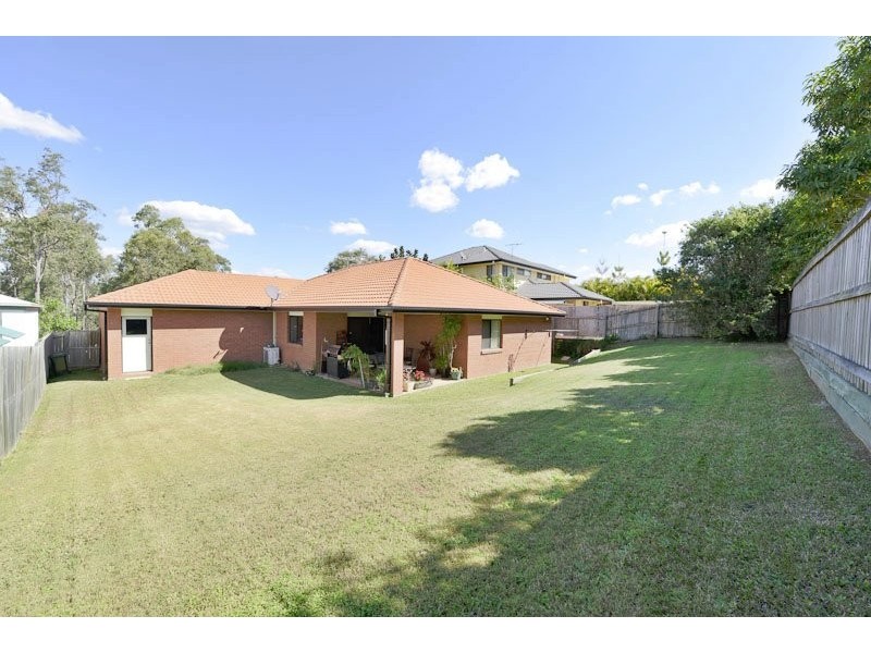 4 Burlington Terrace, Springfield Lakes QLD 4300