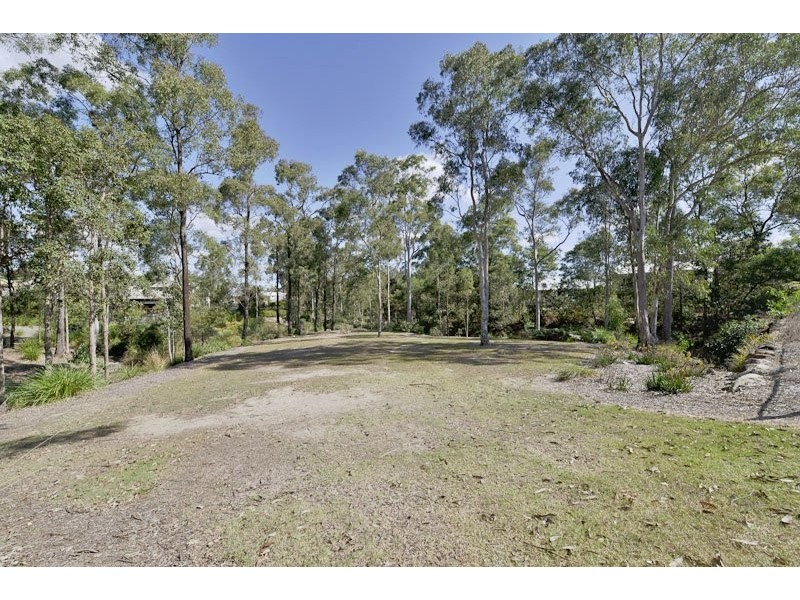 4 Burlington Terrace, Springfield Lakes QLD 4300