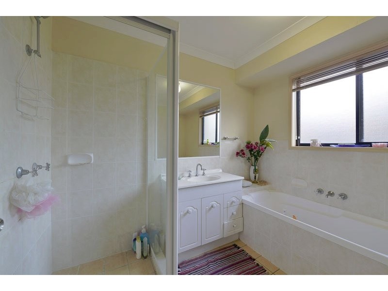 56 Berkshire Place, Springfield Lakes QLD 4300