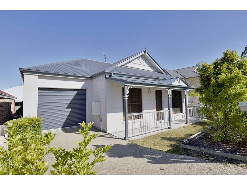 8 Sailboat Way, Springfield Lakes QLD 4300