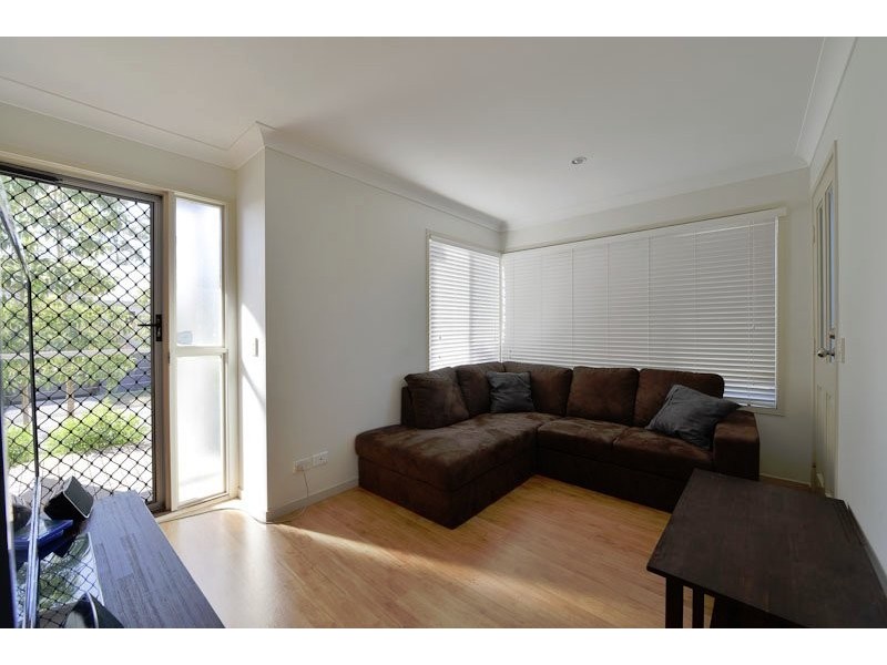 12 Periwinkle Lane, Springfield Lakes QLD 4300