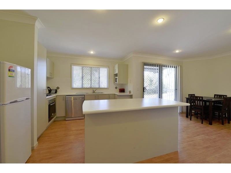 12 Periwinkle Lane, Springfield Lakes QLD 4300