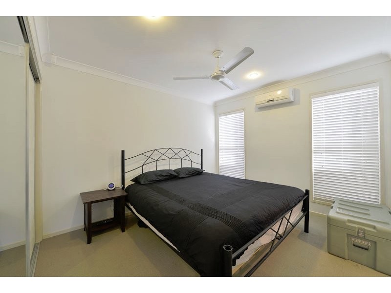 12 Periwinkle Lane, Springfield Lakes QLD 4300