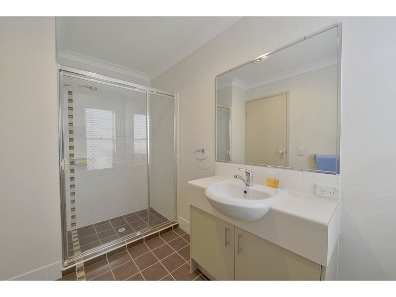 12 Periwinkle Lane, Springfield Lakes QLD 4300