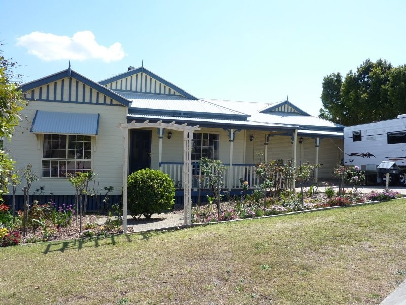 11 Apollo Place, Springfield Lakes QLD 4300