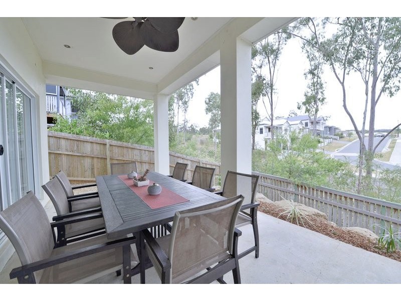 27 Kinglake Avenue, Springfield Lakes QLD 4300