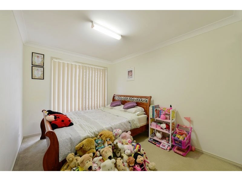 15 Cove Place, Springfield Lakes QLD 4300