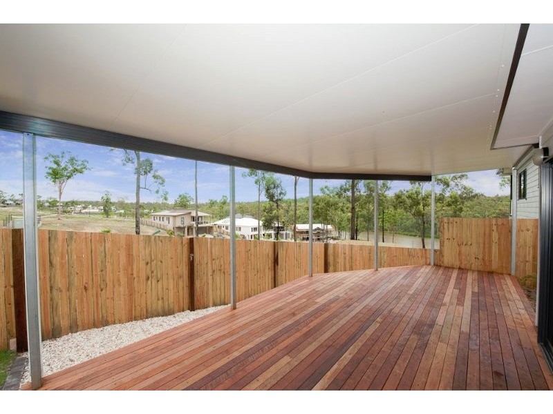 6 Cascades Street, Springfield Lakes QLD 4300