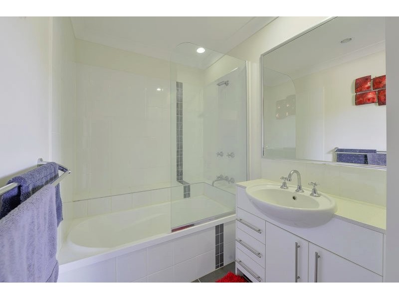 82 Grande Avenue, Springfield Lakes QLD 4300