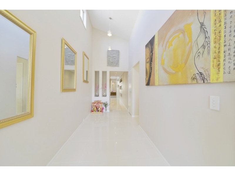 72 Admiral Crescent, Springfield Lakes QLD 4300