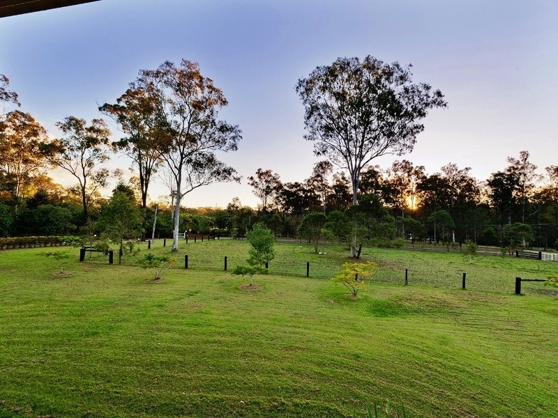 152 Campbell Road, Greenbank QLD 4124