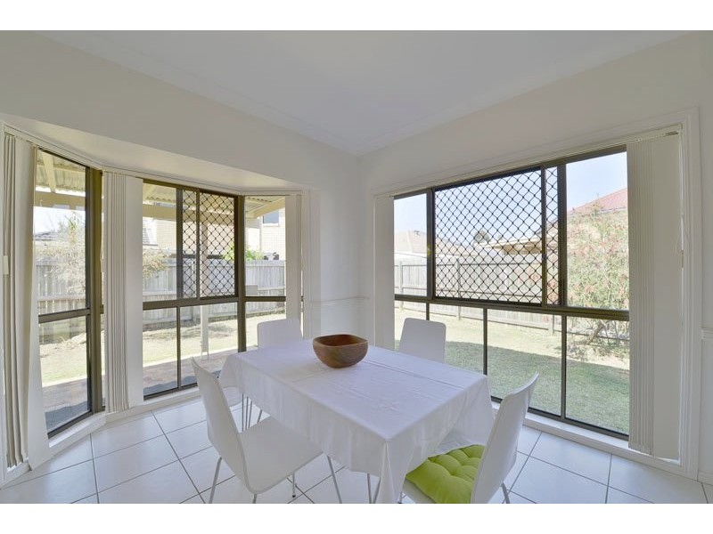 9 Flora Link, Springfield Lakes QLD 4300