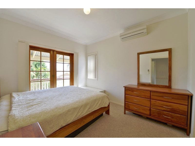 9 Flora Link, Springfield Lakes QLD 4300